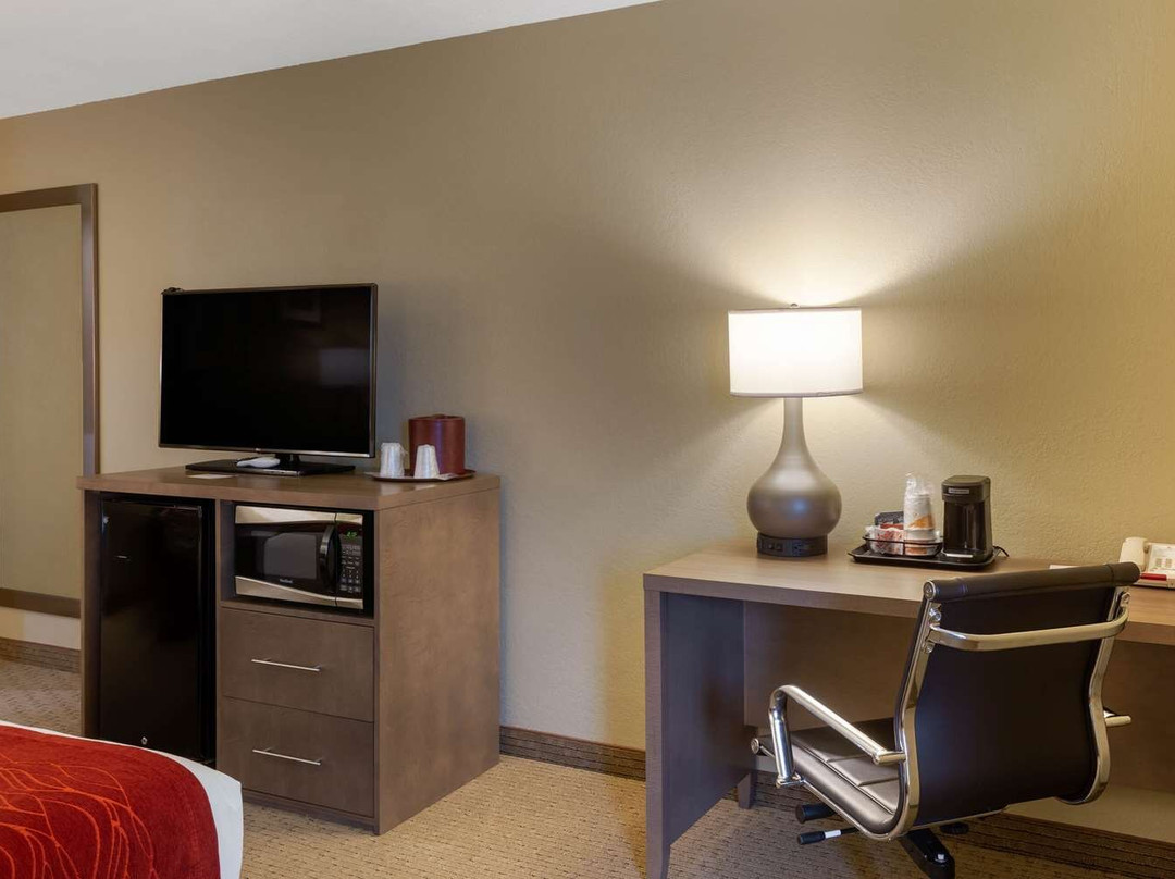 Comfort Inn Marshall Station主图