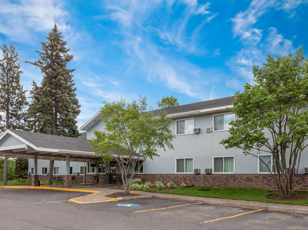 Super 8 by Wyndham Duluth主图