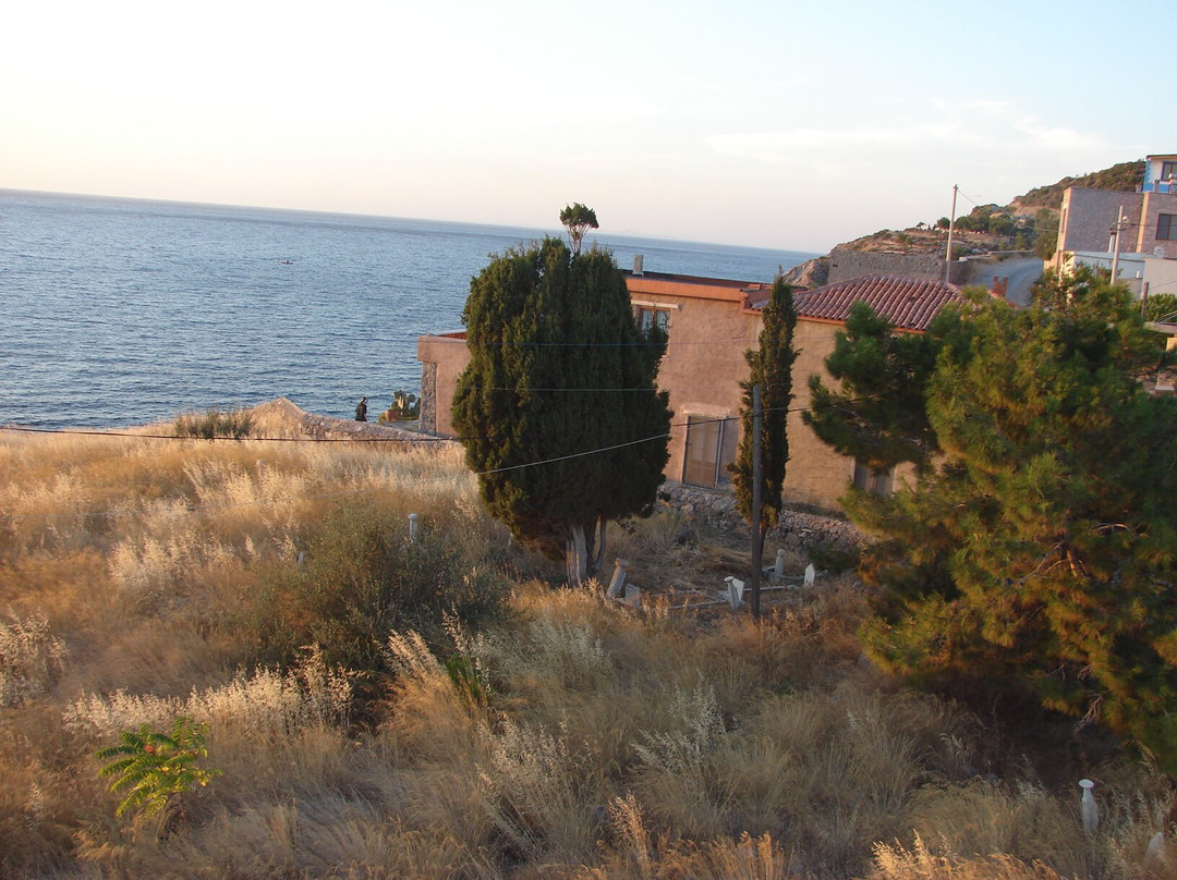 Latif Baba Türbesi-Babakale必去景点