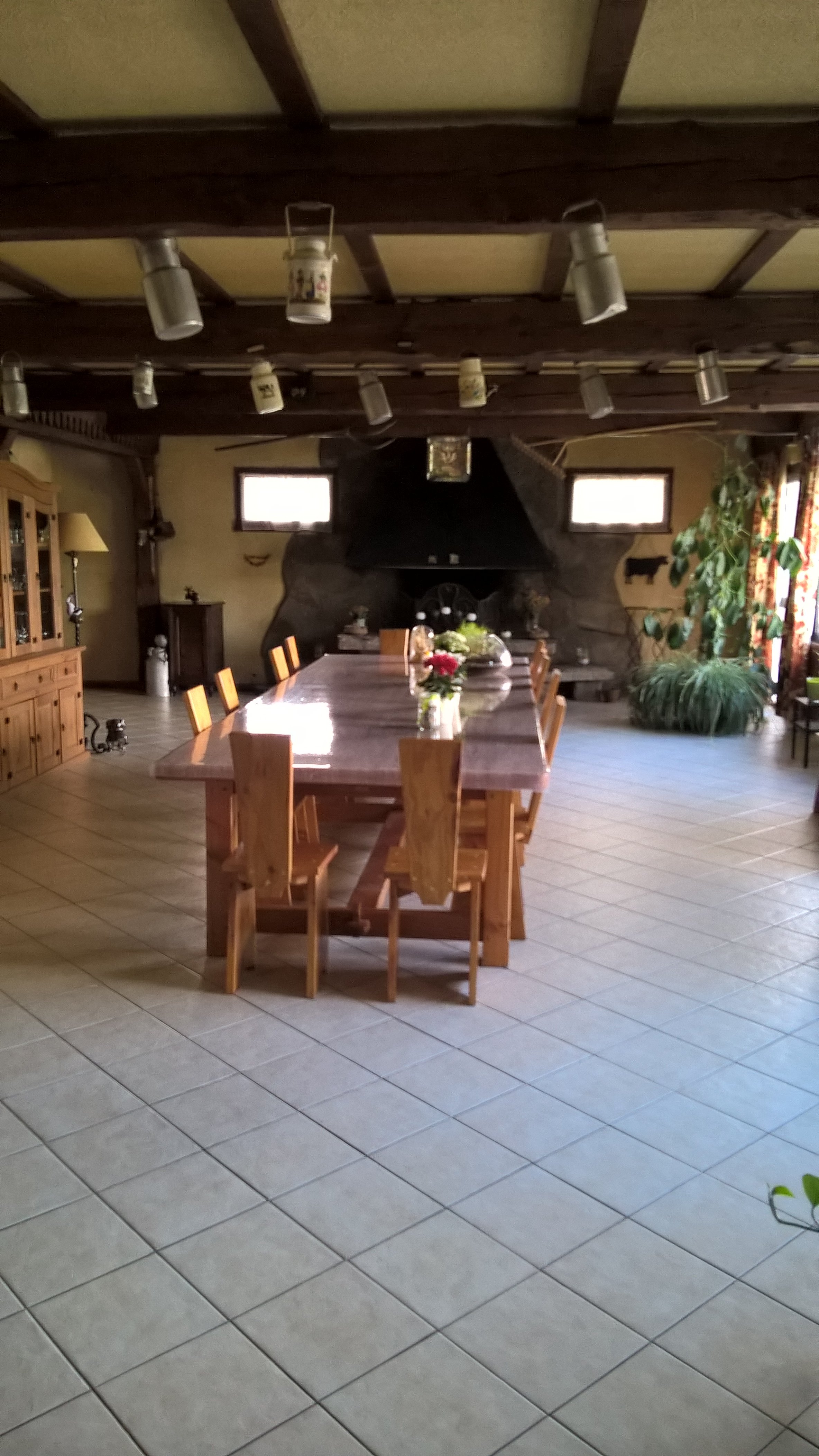 Les Tables Aux  Vaches-餐饮