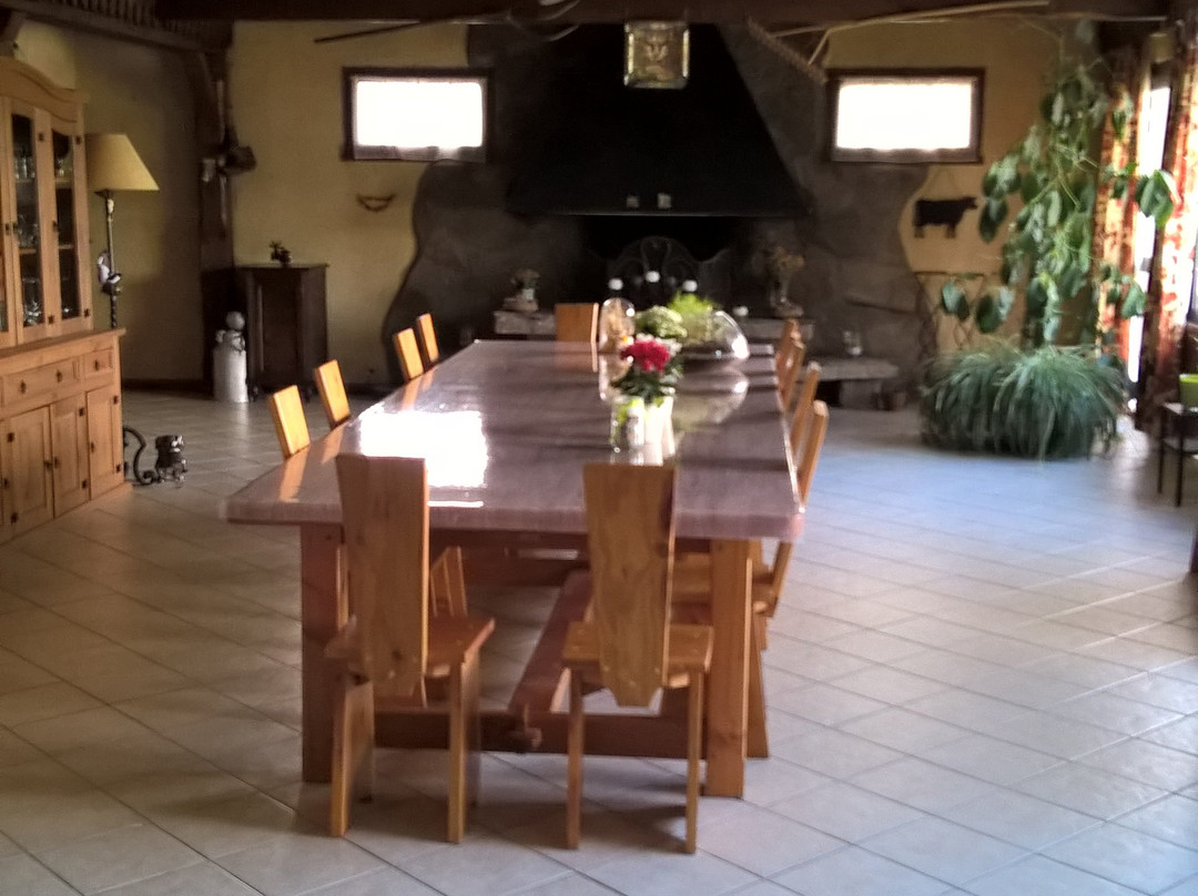 Les Tables Aux  Vaches主图