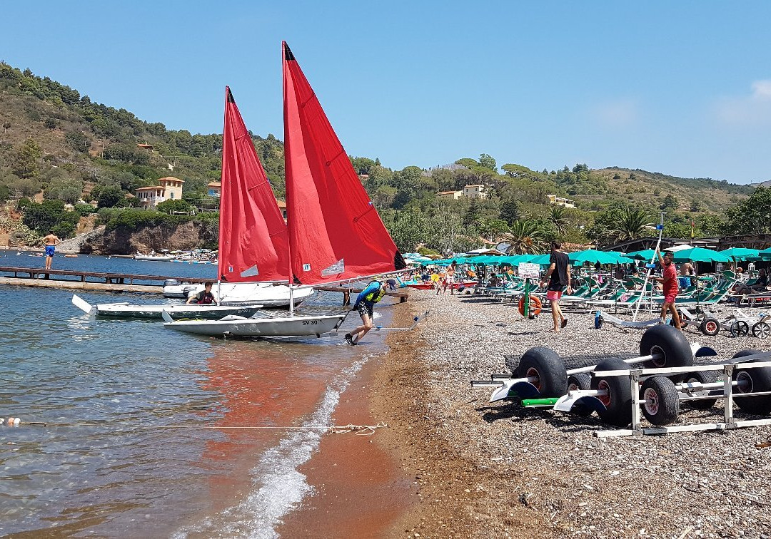 Spiaggia Di Bagnaia景点图片