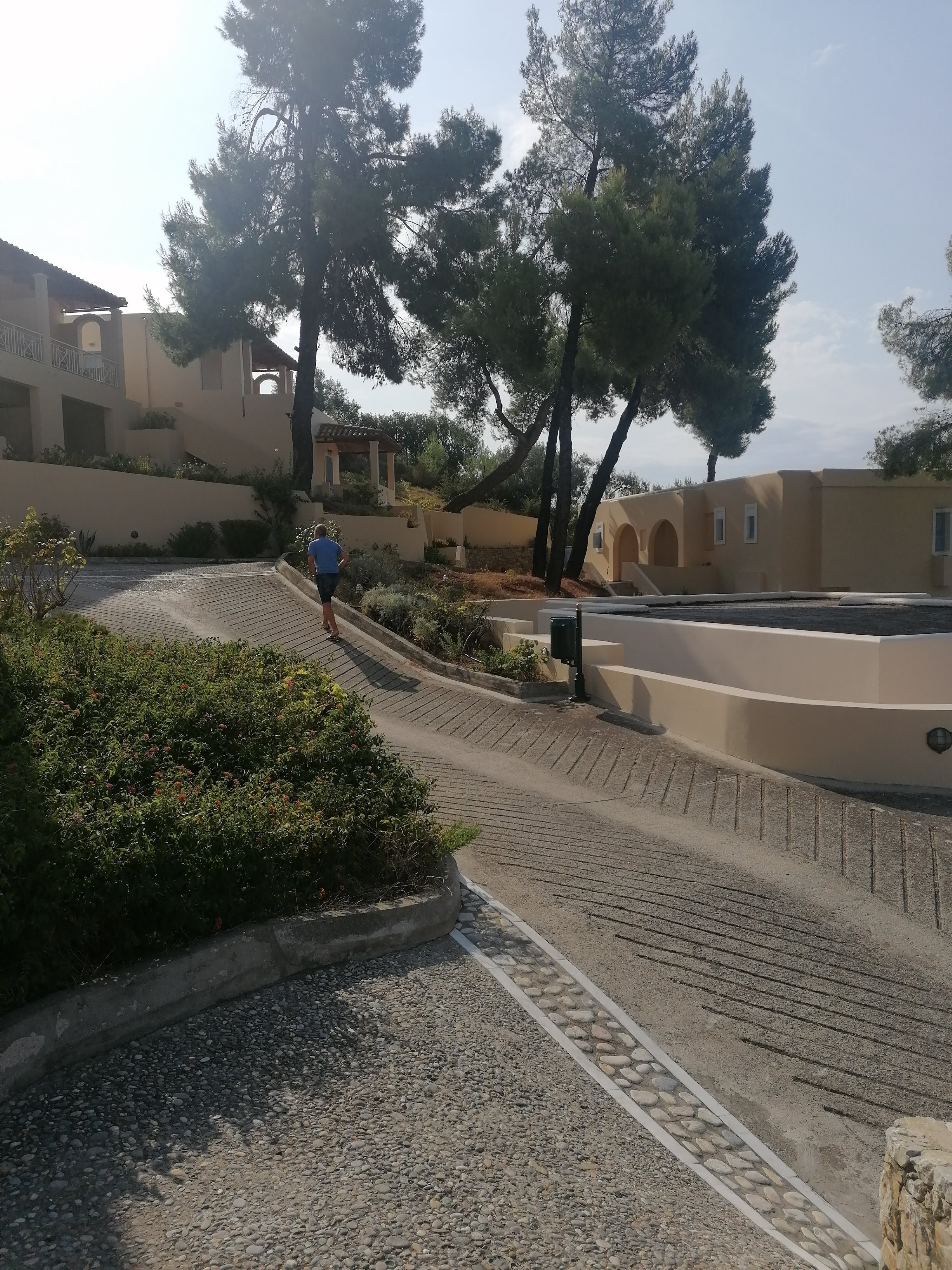 Alonissos Beach Bungalows & Suites Hotel-浴室