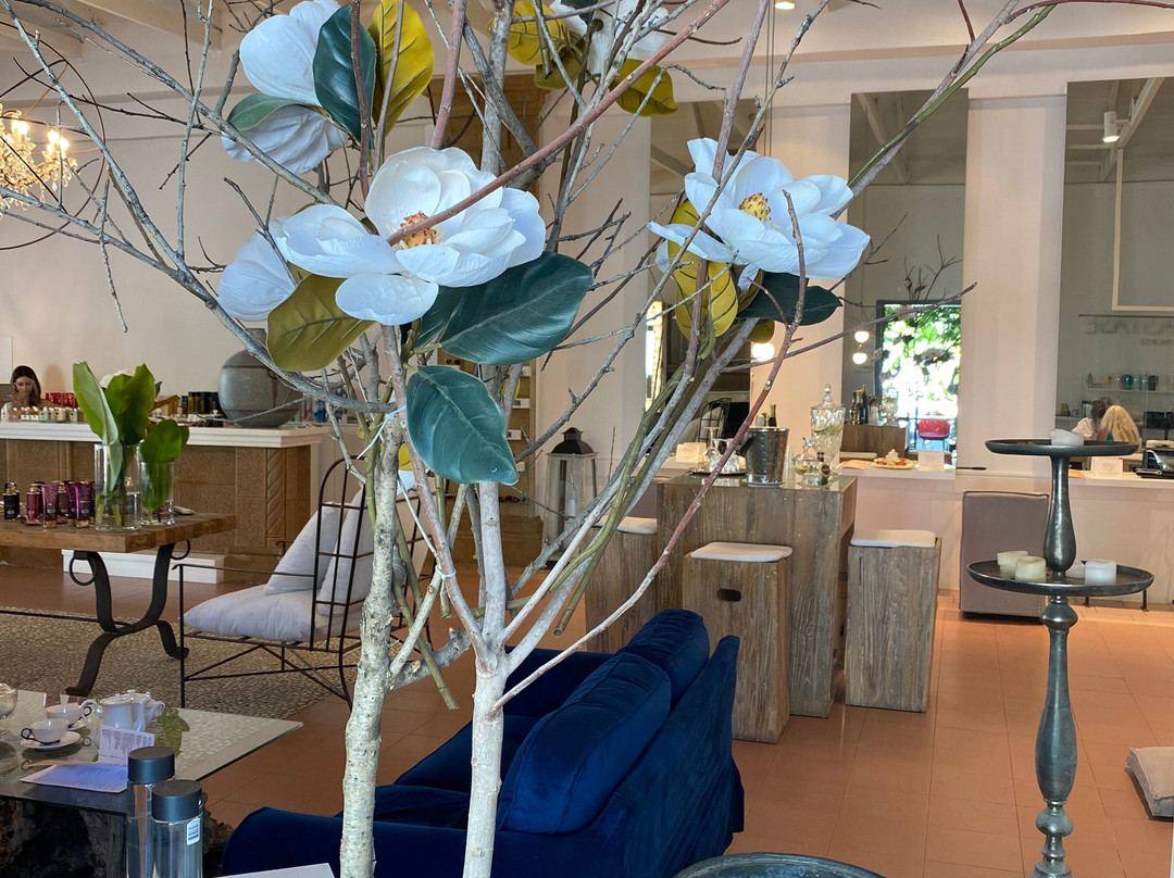 Beauty Lounge-Gialova必去景点