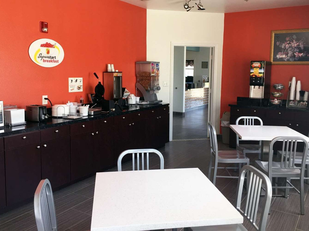 Super 8 by Wyndham Forney/East Dallas主图