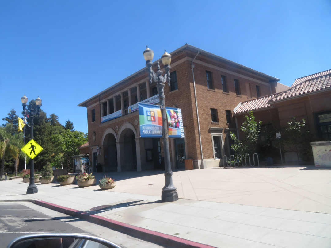 Redwood City Public Library-雷德伍德城必去景点