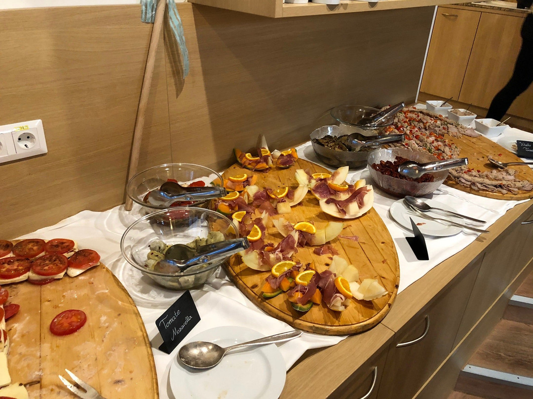 Hotel Bellevue主图