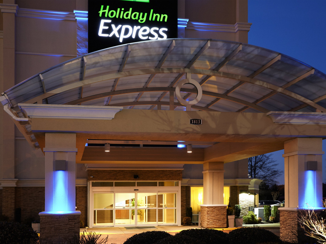 Holiday Inn Express Hampton - Coliseum Central By IHG主图