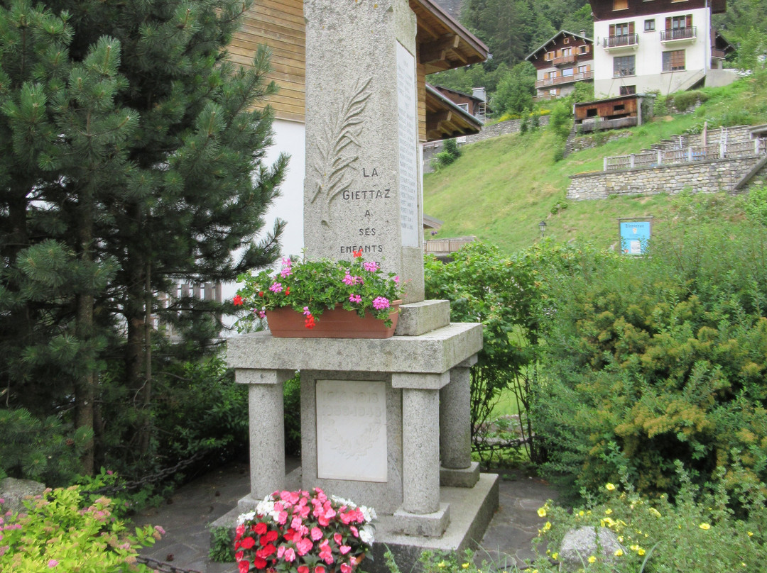 Monument Communal-La Giettaz必去景点