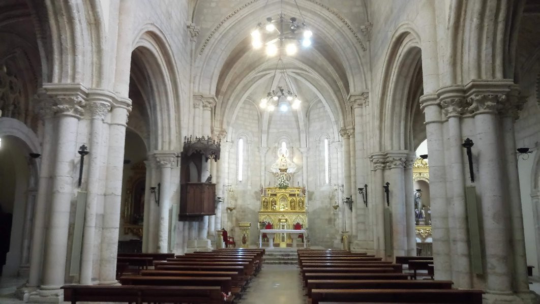 Iglesia de Santa Maria de la Pena景点图片