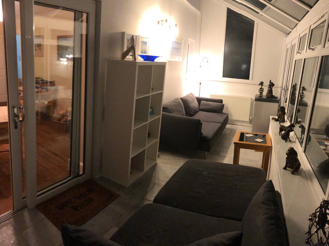 Channel View Guest House主图