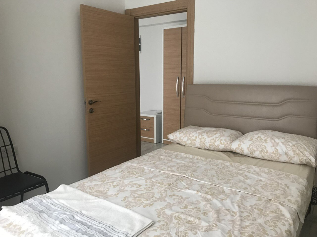 Lord Hotel Cafe & Bistro主图