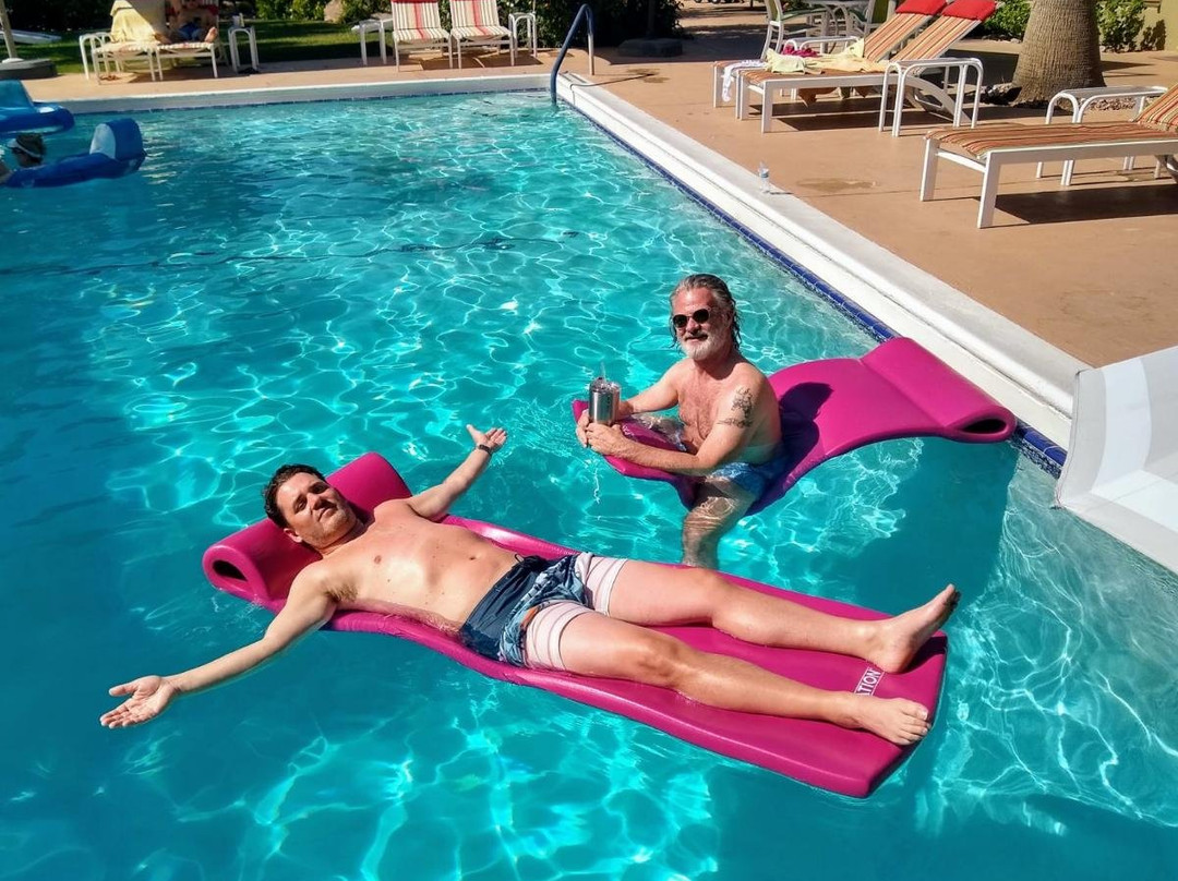 沙漠里维埃拉酒店主图