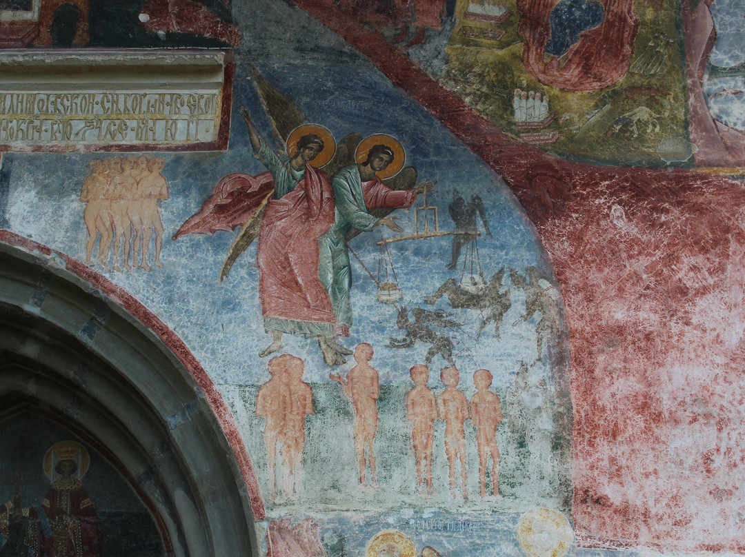 Biserica Inaltarea Sfintei Cruci-Patrauti必去景点