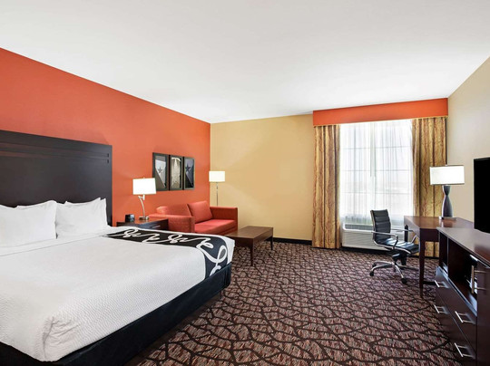 La Quinta Inn & Suites主图