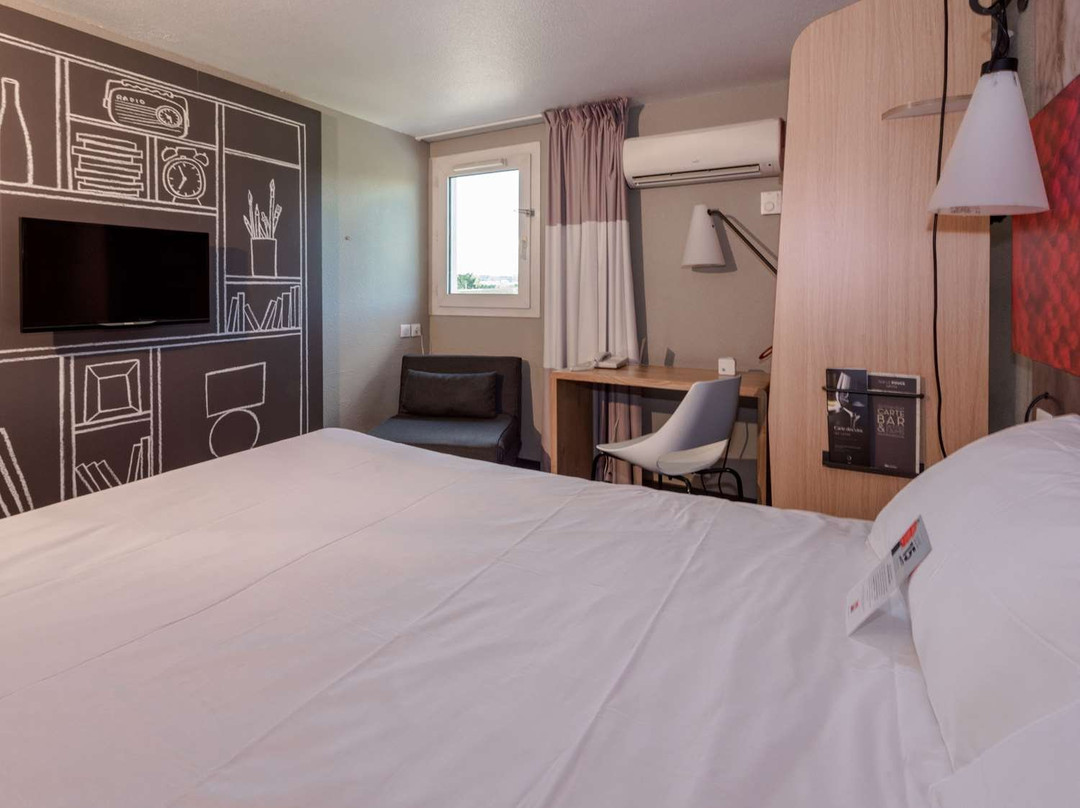 Ibis Lyon Sud Chasse sur Rhone主图