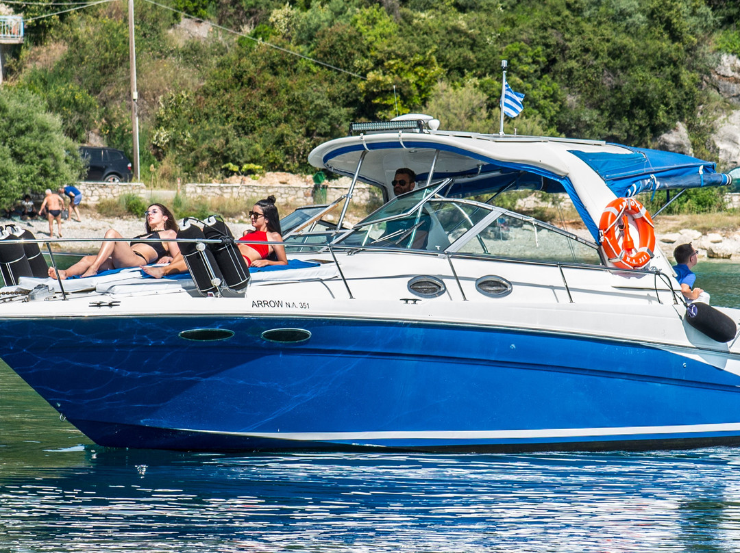 Escape Boat Cruises-Nikiana必去景点