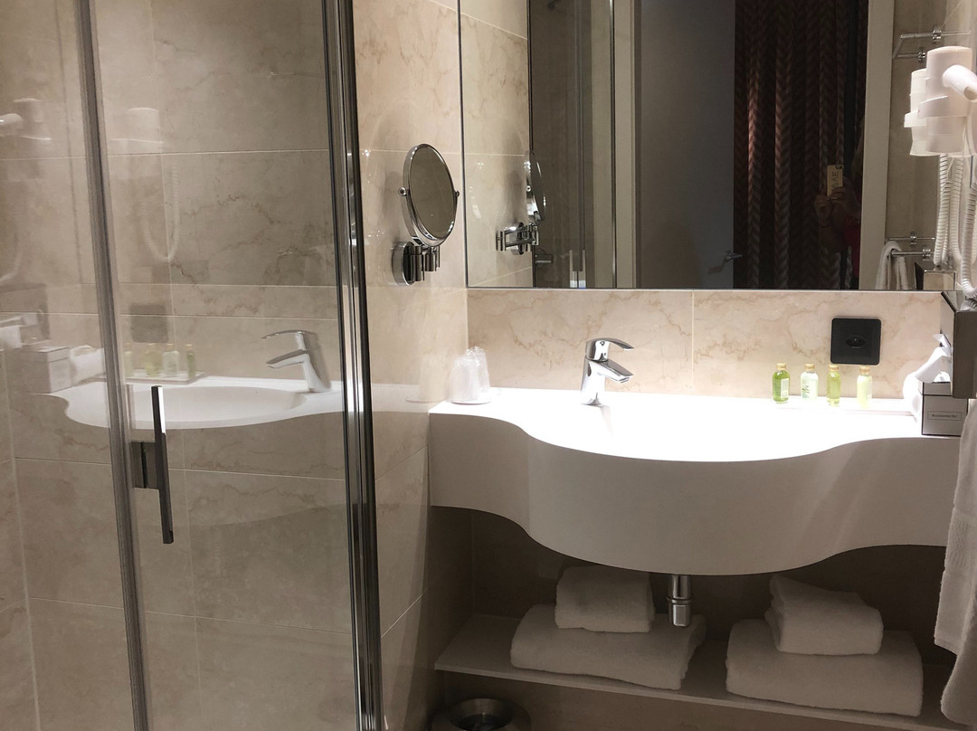 Nash Suites Hotel主图