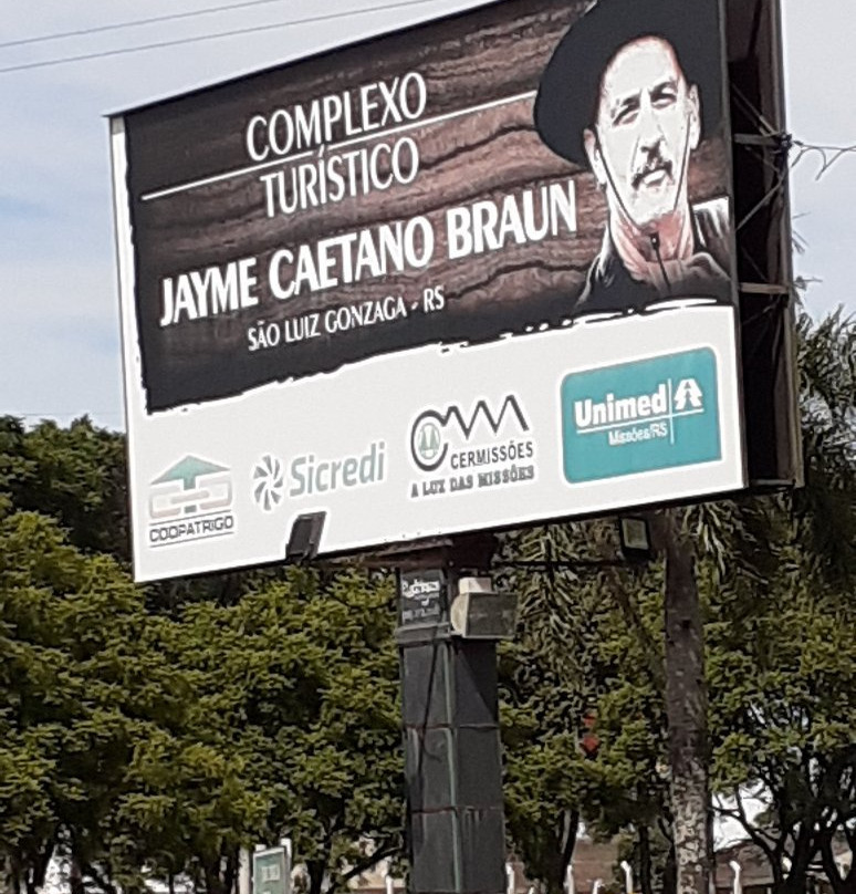 Praça Jayme Caetano Braun景点图片