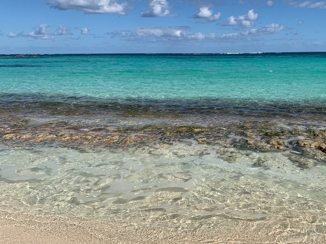 Twin Sisters Beach-Gregory Town必去景点