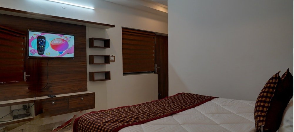 Hotel Whispering Oaks主图