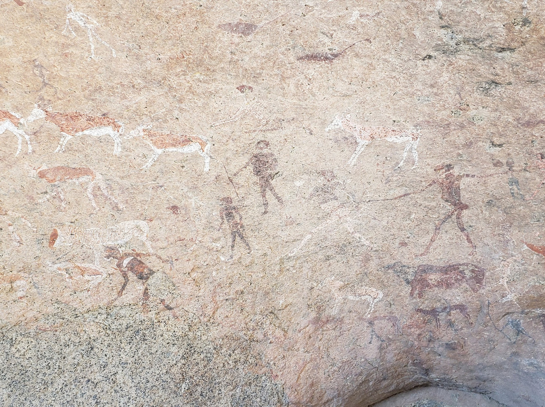 Brandberg Mountain-达马拉兰必去景点
