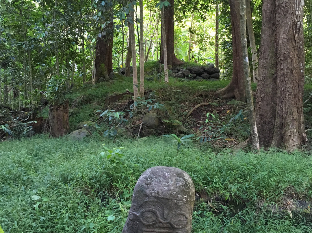 Tiki Souriant-Hiva Oa必去景点