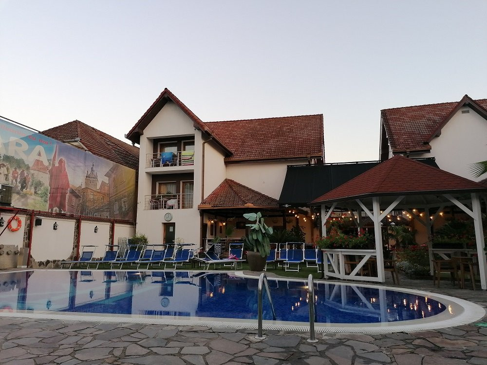 Korona Hotel主图
