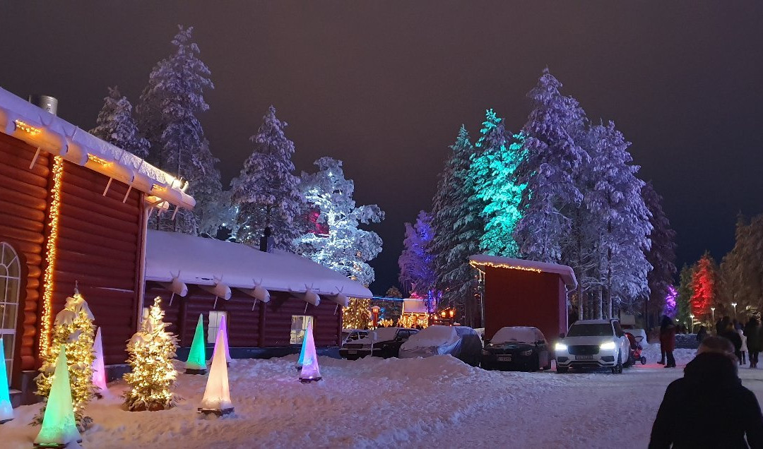 Arctic Circle Mall-罗瓦涅米必去景点