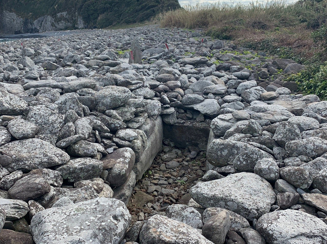 Ainoshima Tsumiishidzukagun景点图片