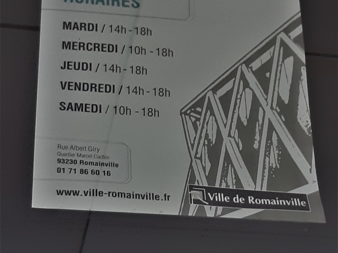 Médiathèque Romain Rolland-Romainville必去景点