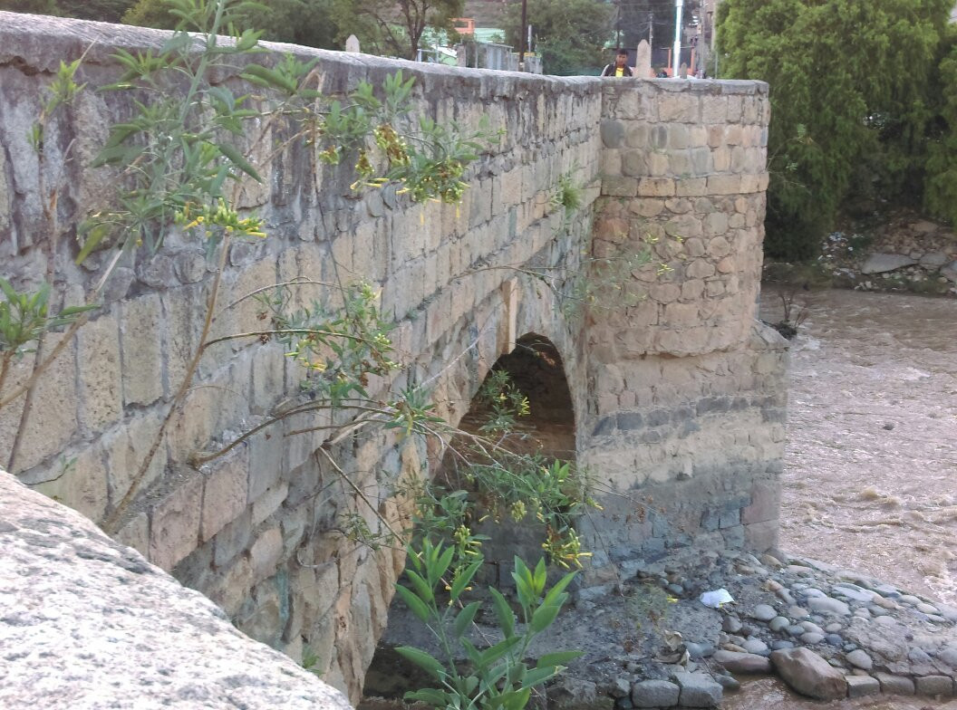 Puente Calicanto景点图片