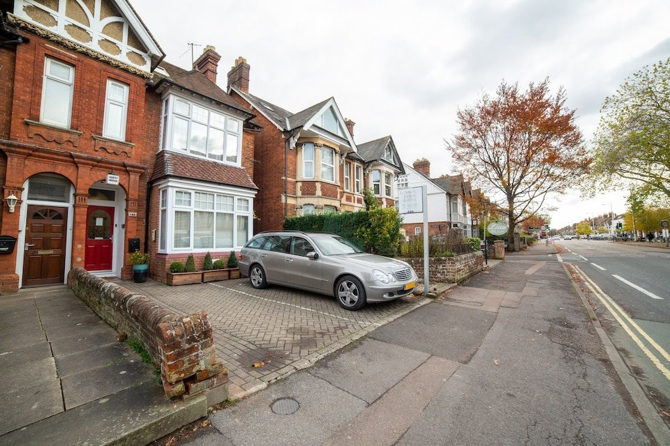 朗斯代尔宾馆主图