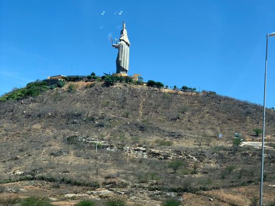 Estátua de Santa Rita de Cássia-Santa Cruz必去景点