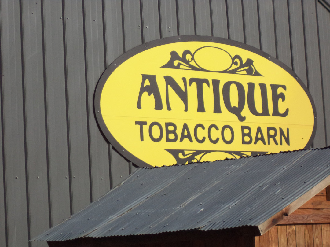 The Antique Tobacco Barn景点图片