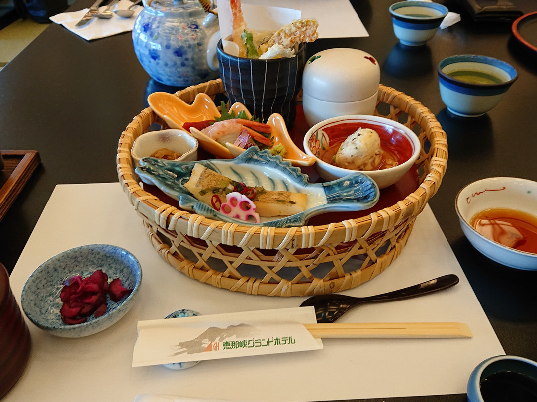 Enakyo Grand Hotel主图