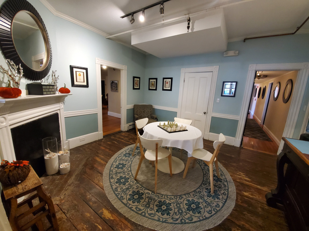 Woods Hole Inn主图