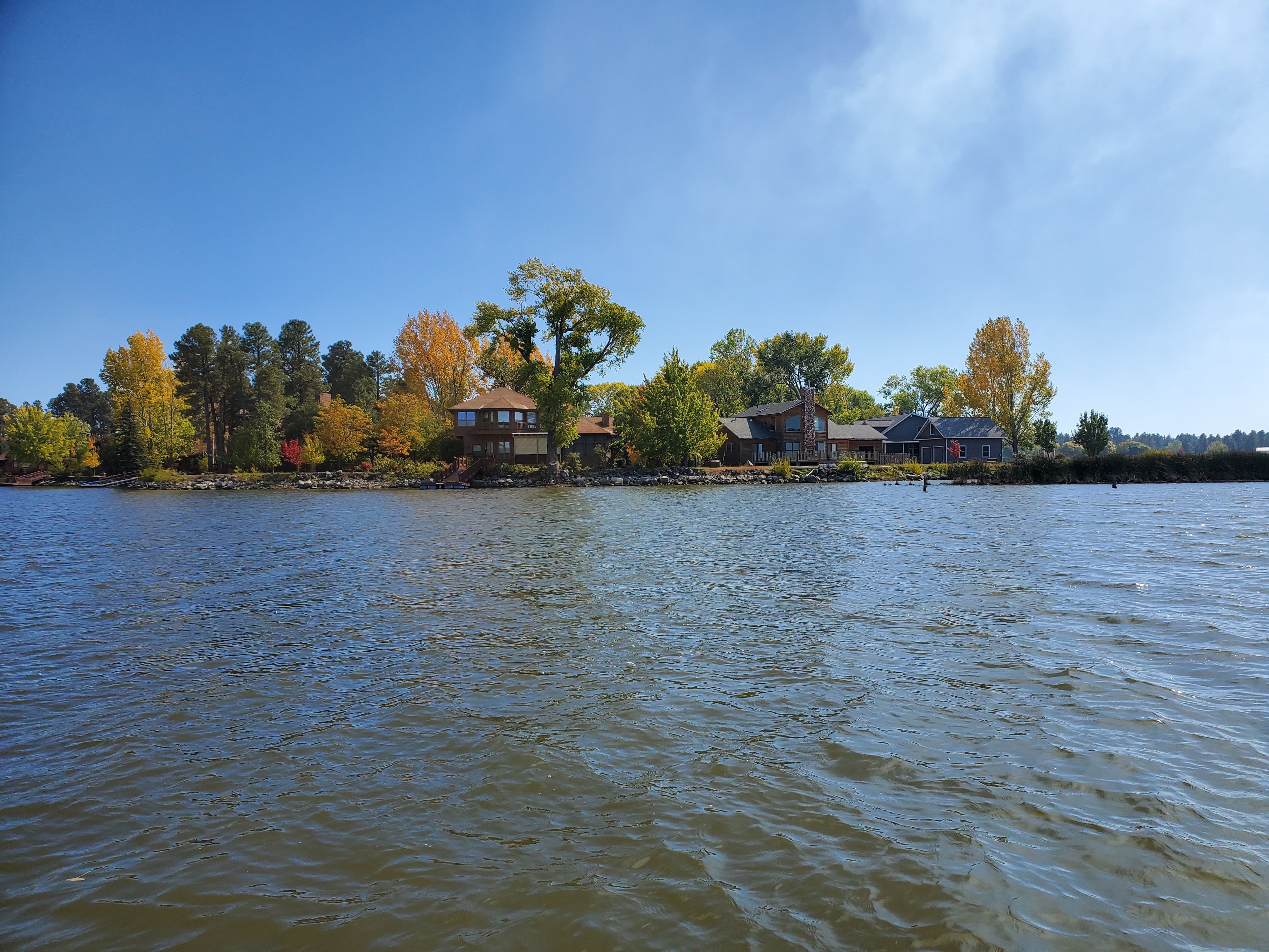 Rainbows End Fishing Resort-官方