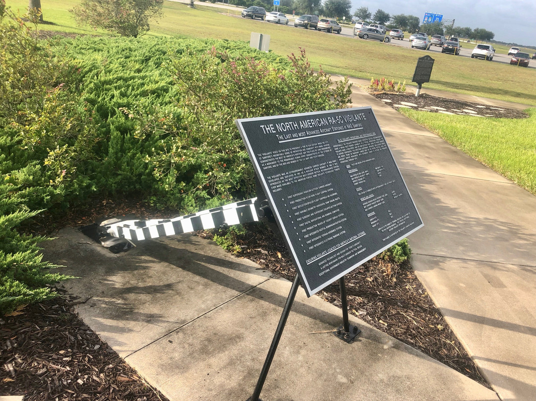 NAS Sanford Memorial Park-桑福德必去景点