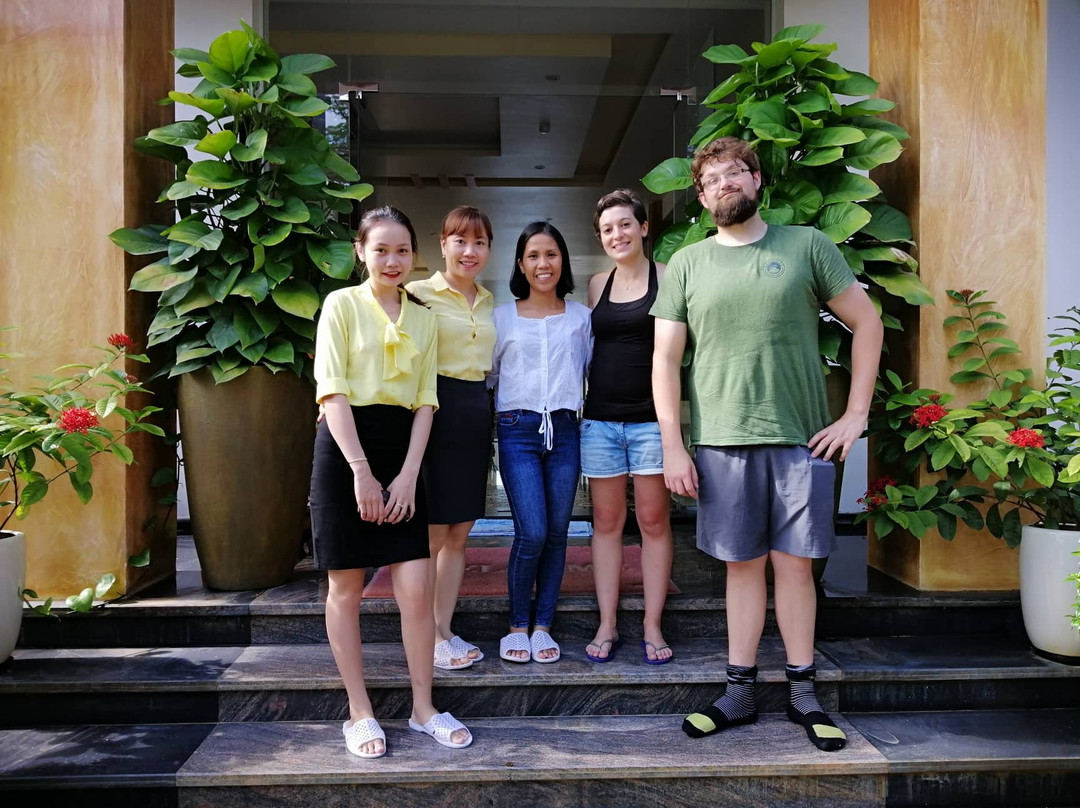 Orchid Riverside Villa主图