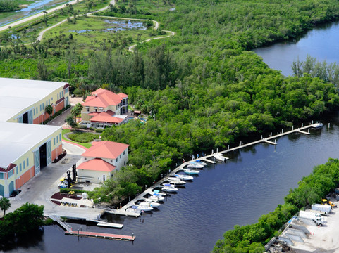 Walkers Hideaway Marina of Naples-那不勒斯必去景点