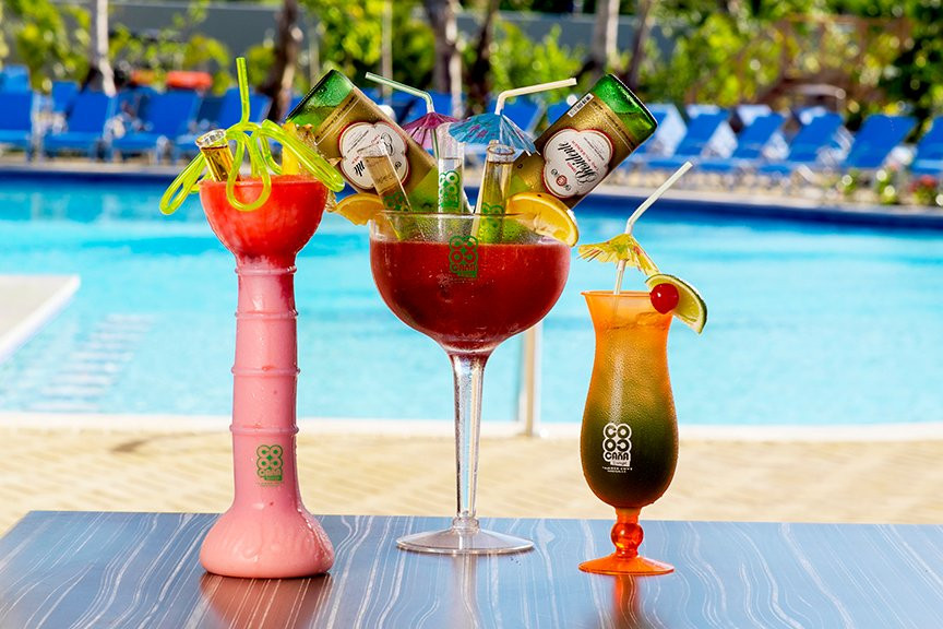 Maimon餐馆和美食-Coco Cana Lounge