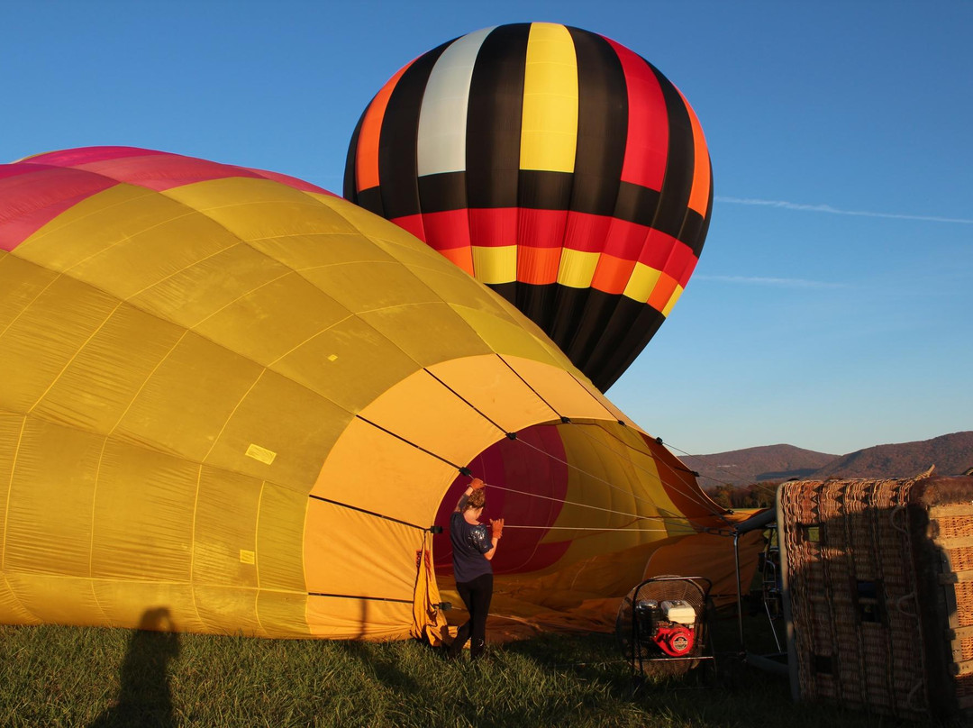 Valley Ballooning景点图片