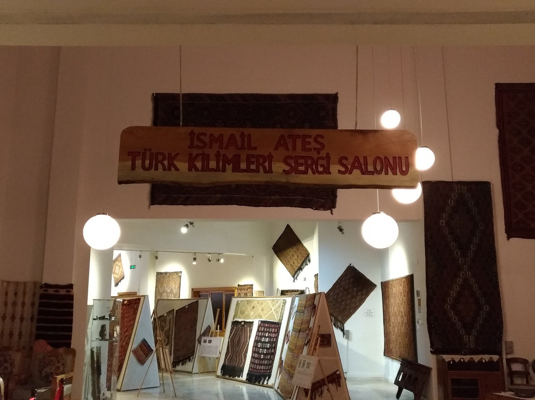 Prof. Dr. Turan Yazgan Hali ve Kilim Muzesi-Isparta必去景点