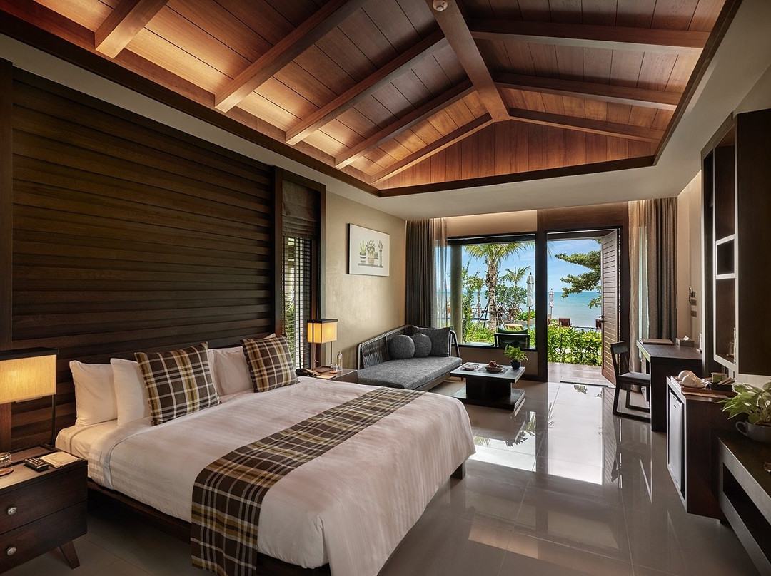 Khanom Beach Resort & Spa