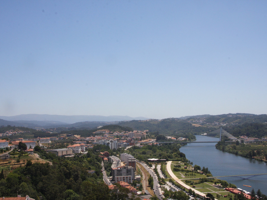 Ponte Rainha Santa Isabel-科英布拉区必去景点