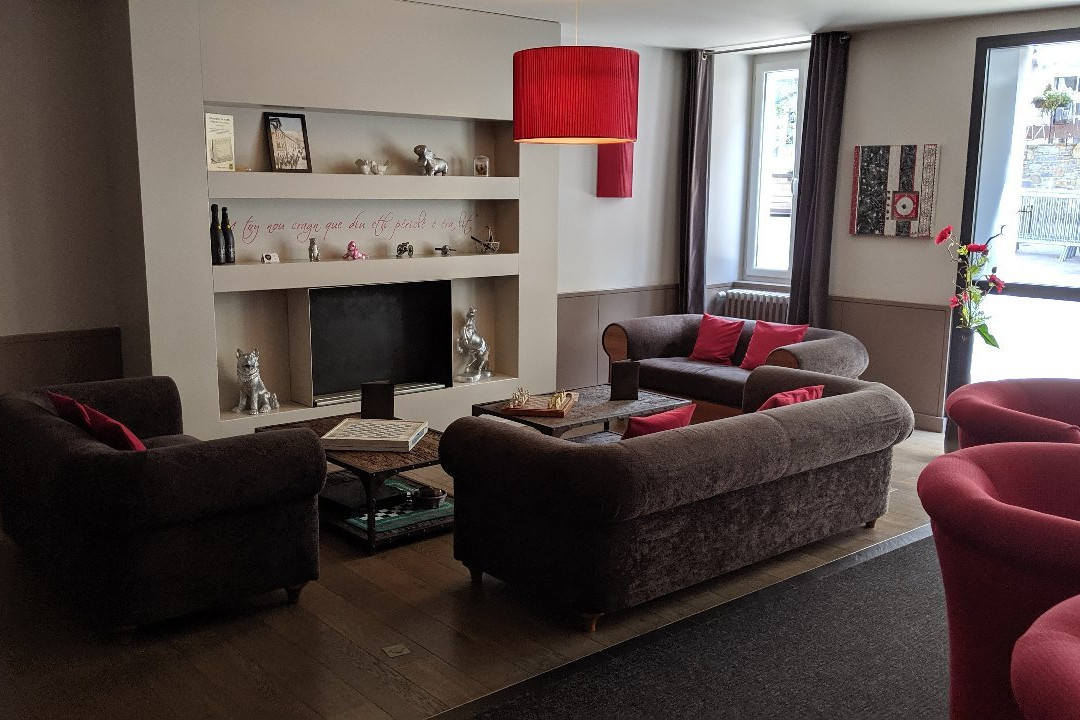 Logis Le Central Hotel & Restaurant主图
