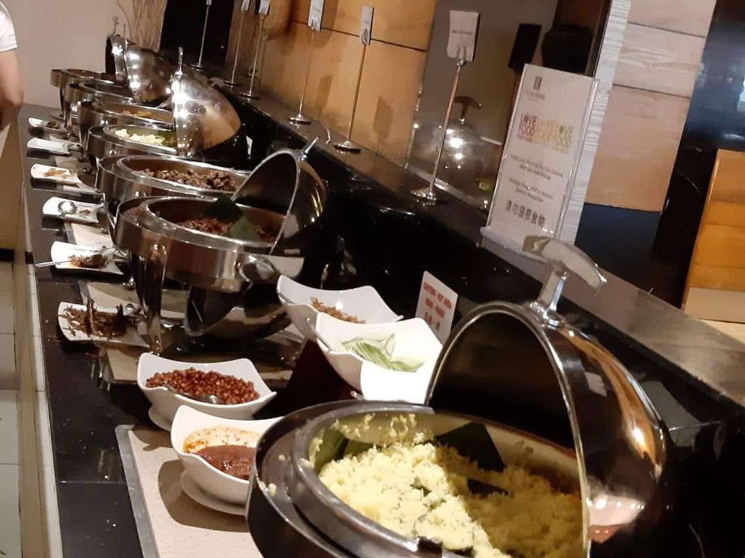 克拉甘丽晶酒店主图