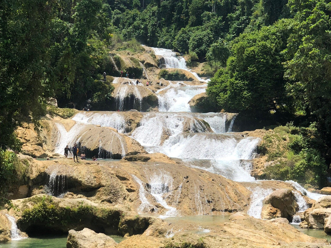 Aliwagwag Waterfalls-Cateel必去景点