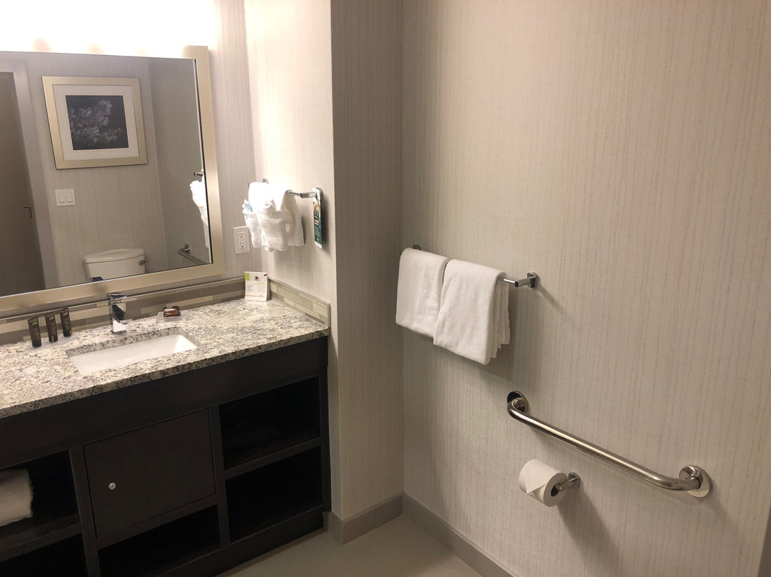 Best Western Plus Airdrie Hotel主图